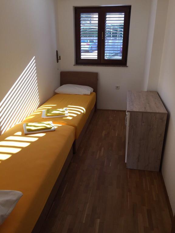 Apartment Dupin Baska (Krk)