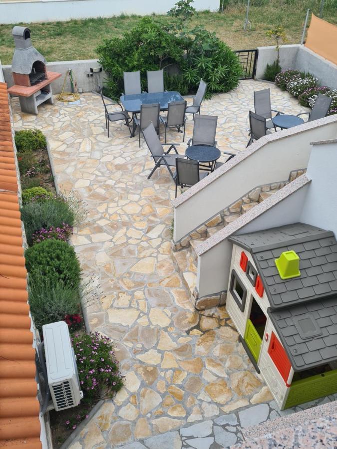 Dupin * Baška