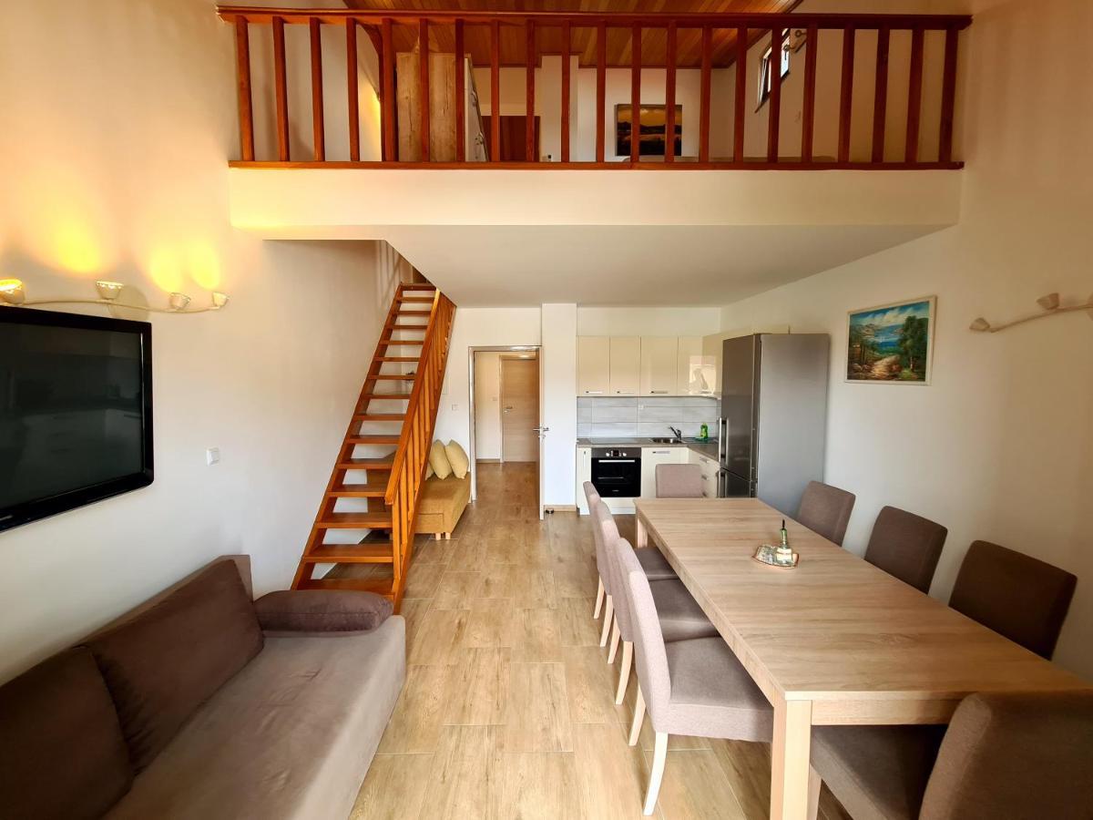 Apartment Dupin